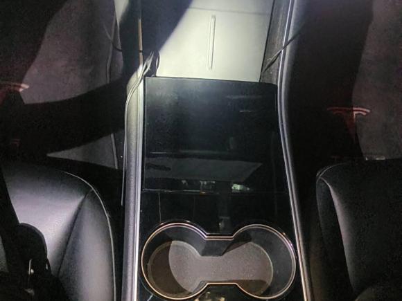 [青岛·鲁B] 二手特斯拉Model 32020款 标准续航后驱升级版