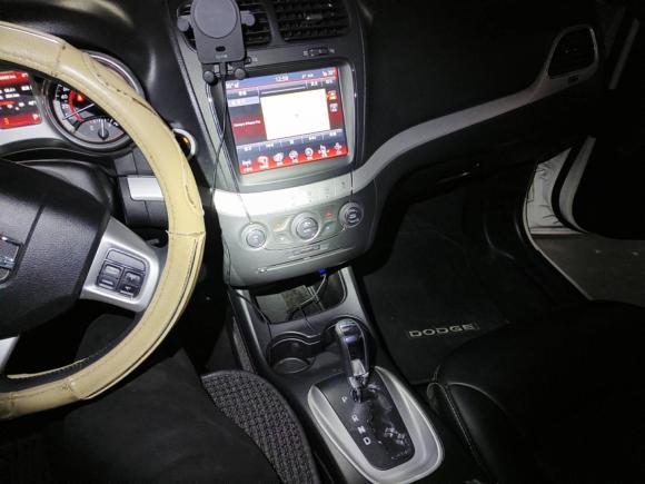 [上海·沪A] 二手道奇酷威2013款 2.4L 两驱尊尚版