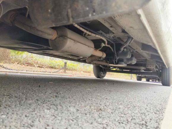 [上海·沪E] 二手上汽大通MAXUS新途V802021款 2.0T 手动经典城配王长轴中顶3座