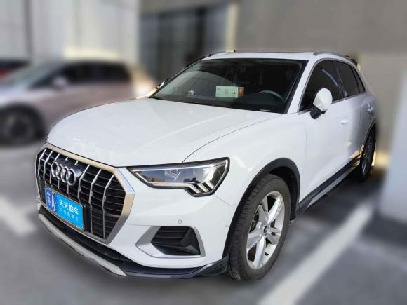 [南京·苏A] 二手奥迪奥迪Q32021款 35 TFSI 时尚致雅型