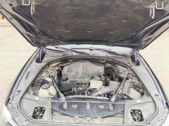 [南京·苏L] 二手宝马宝马5系2014款 525Li 豪华设计套装