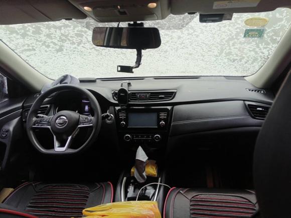 [上海·沪A] 二手日产奇骏2017款 2.0L CVT舒适版 2WD