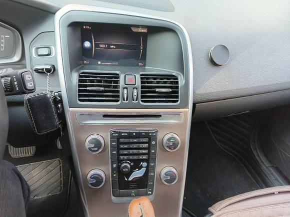 [上海·辽A] 二手沃尔沃沃尔沃XC602017款 T5 智行升级版