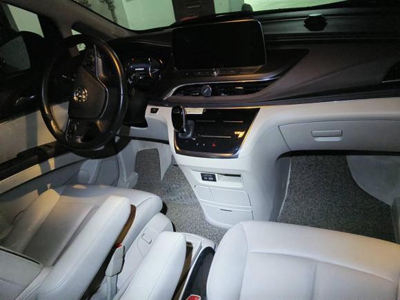 [上海·沪F] 二手别克别克GL82020款 陆上公务舱 652T 豪华型