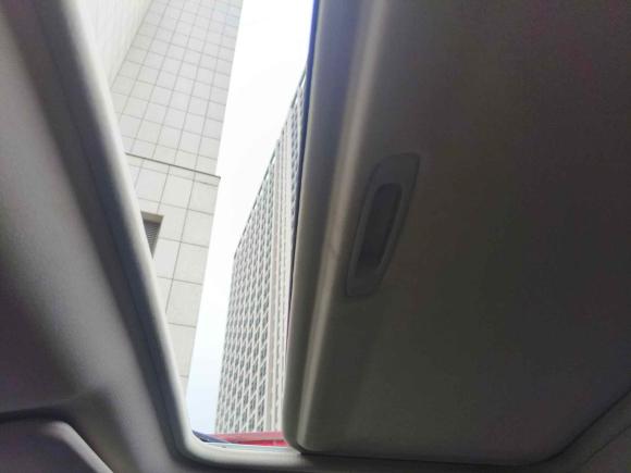 [上海·鄂J] 二手三菱欧蓝德2018款 2.0L 两驱嘉乐版 7座