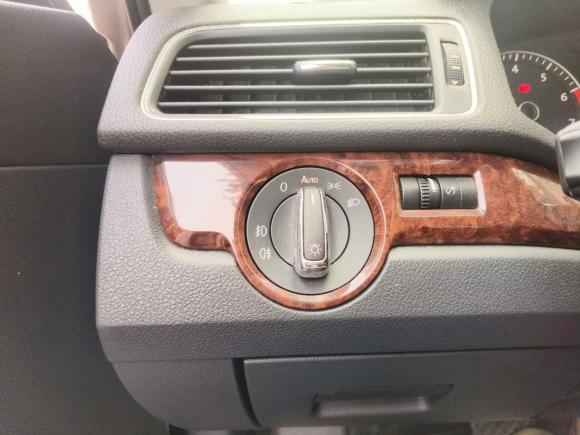 [上海·皖A] 二手大众帕萨特2011款 1.8TSI DSG御尊版