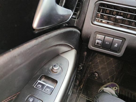 [金华·浙G] 二手众泰众泰E2002018款 飞鱼座