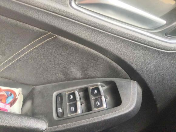 [武汉·鄂A] 二手荣威荣威RX52016款 20T 两驱自动互联网智享版