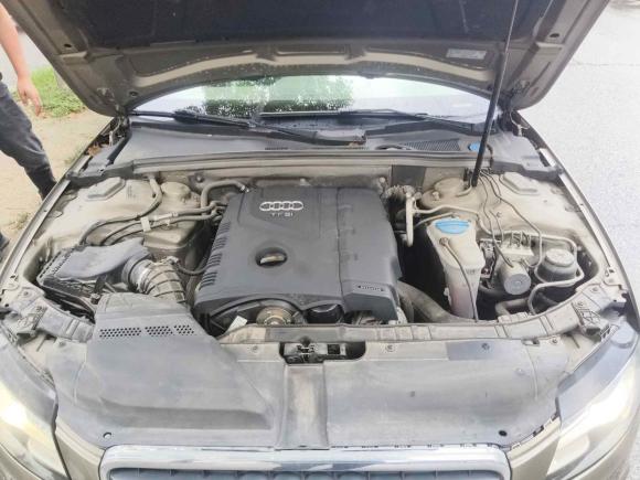 [无锡·皖C] 二手奥迪奥迪A4L2012款 2.0 TFSI 自动标准型
