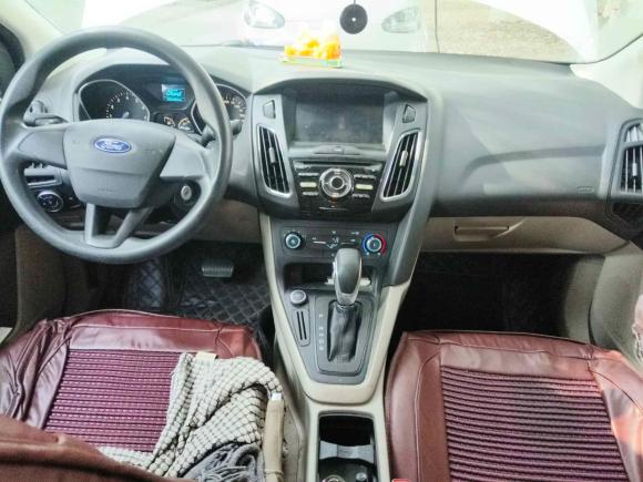 [南京·苏A] 二手福特福克斯2017款 三厢 1.6L 自动舒适型智行版