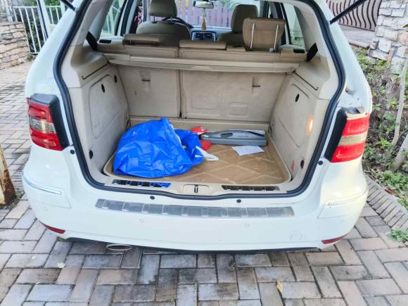 [上海·沪J] 二手奔驰奔驰B级2009款 B 200 时尚型