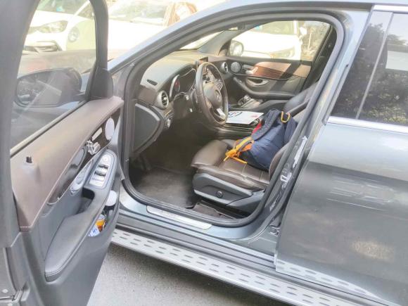 [广州·粤E] 二手奔驰奔驰GLC2017款 GLC 260 4MATIC 豪华型