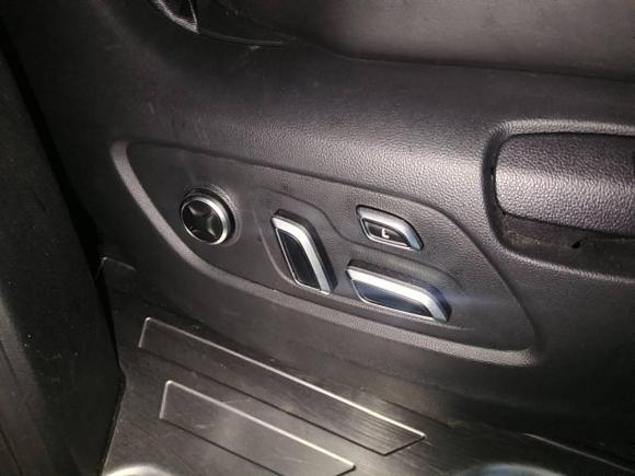 [合肥·皖A] 二手荣威荣威iMAX82021款 400TGI Supreme系列尊荣版