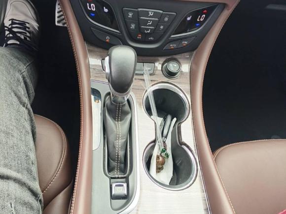 [上海·沪G] 二手别克昂科威Plus2017款 28T 四驱精英型