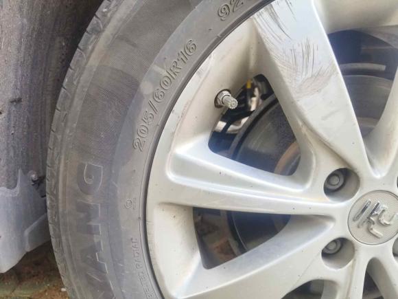 [义乌·浙G] 二手比亚迪元新能源2019款 EV360 智联领动型