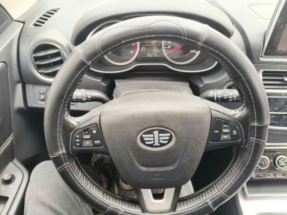 [广州·贵H] 二手奔腾奔腾X402019款 1.6L 自动豪华型 国V