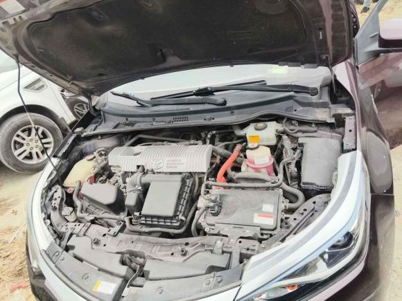 [广州·粤A] 二手丰田雷凌2017款 改款双擎 1.8H GS E-CVT精英天窗版 国V