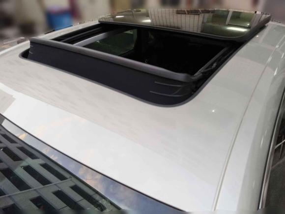 [深圳·粤B] 二手奥迪奥迪A4L2018款 30周年年型 40 TFSI 时尚型