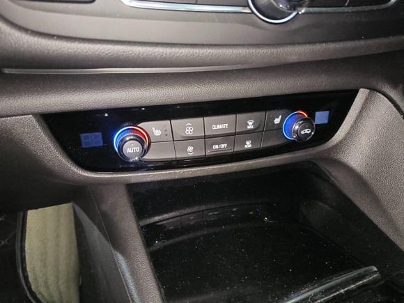 [无锡·苏B] 二手别克君威2022款 552T 智享型