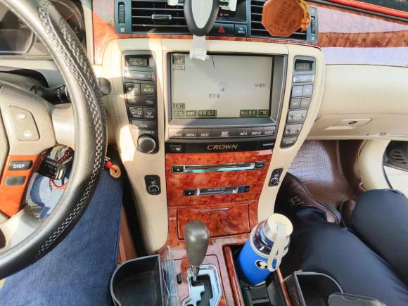 [南通·苏F] 二手丰田皇冠2007款 2.5L Royal 导航版