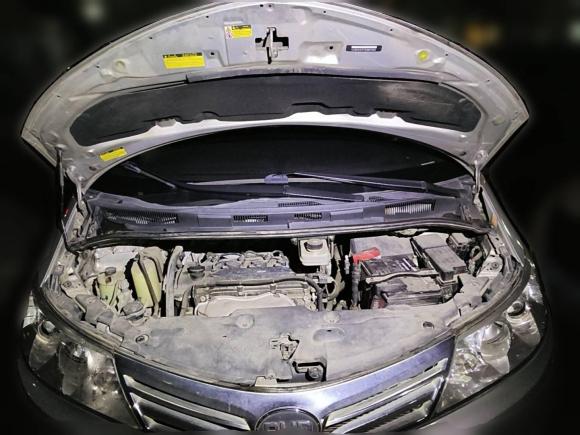 [无锡·苏B] 二手比亚迪比亚迪M62015款 2.4L 自动尊贵版