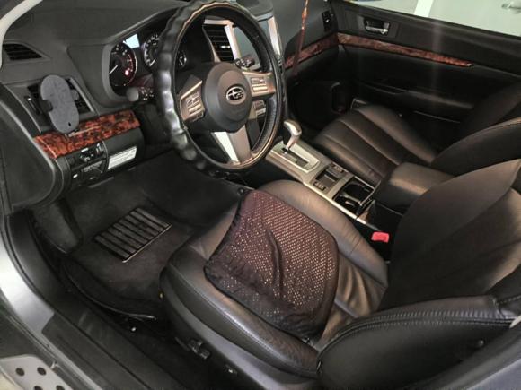 [深圳·粤B] 二手斯巴鲁傲虎2011款 2.5i豪华版