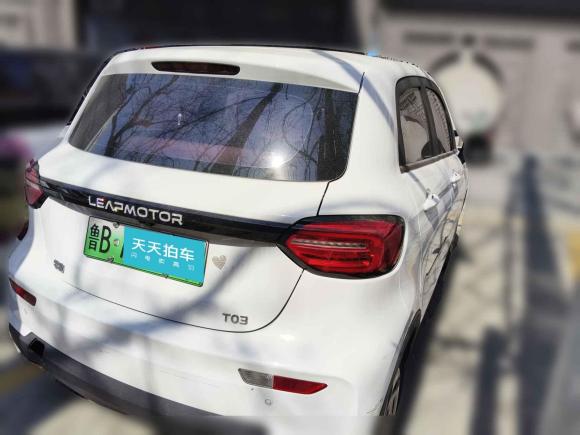 [青岛·鲁B] 二手零跑汽车零跑T032023款 200轻享版