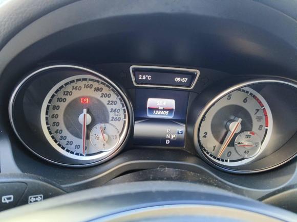 [青岛·鲁U] 二手奔驰奔驰GLA2016款 GLA 220 4MATIC 时尚型