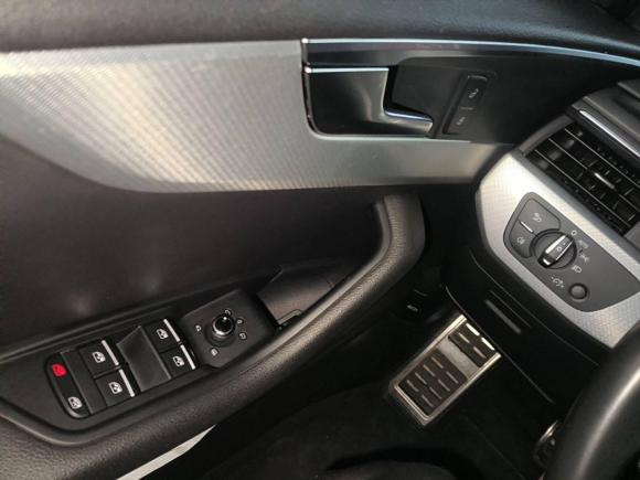 [上海·苏U] 二手奥迪奥迪A42020款 Avant 先锋派 40 TFSI 时尚动感型