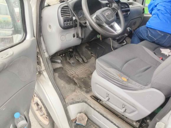 [无锡·苏B] 二手江铃特顺2019款 2.8T商运型短轴中顶6座国VI JX493