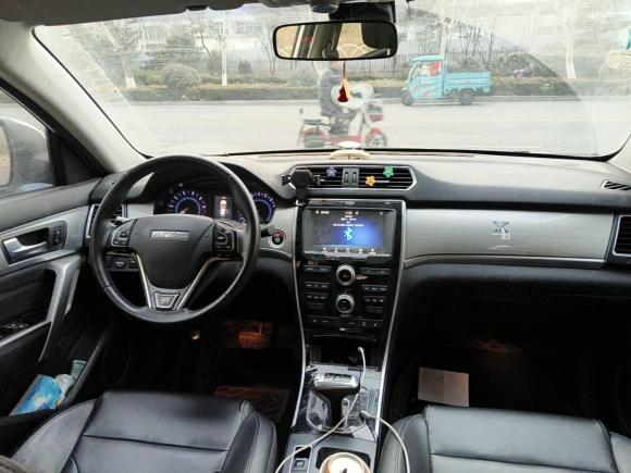 [青岛·鲁B] 二手哈弗哈弗H22018款 红标 1.5T 双离合两驱豪华型