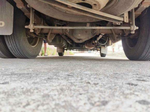 [无锡·苏D] 二手依维柯依维柯褒迪2017款 3.0T尊享A37客车高顶6-7座F1CE34818