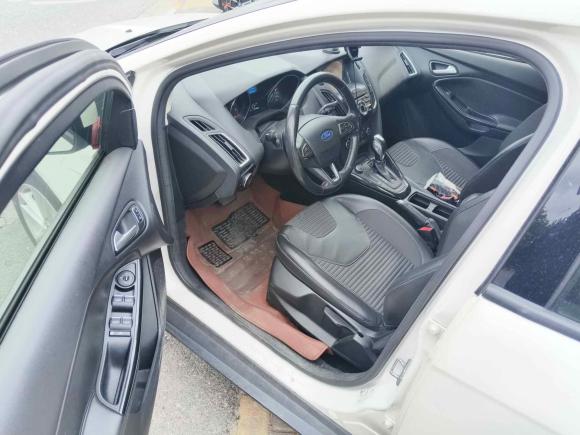 [佛山·粤Y] 二手福特福克斯2017款 三厢 1.6L 自动风尚型智行版