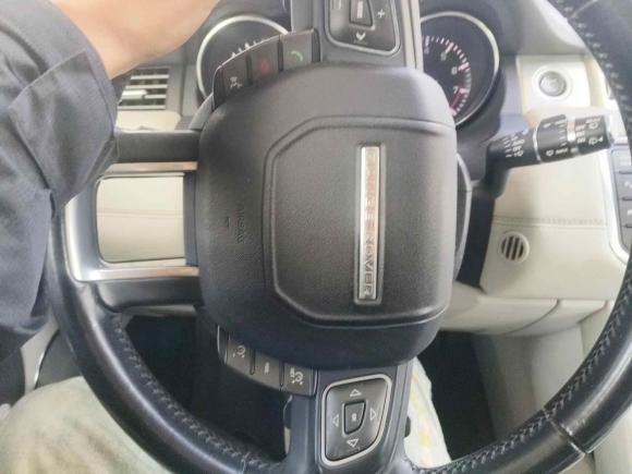 [金华·苏L] 二手路虎揽胜极光2013款 2.0T 5门耀致版