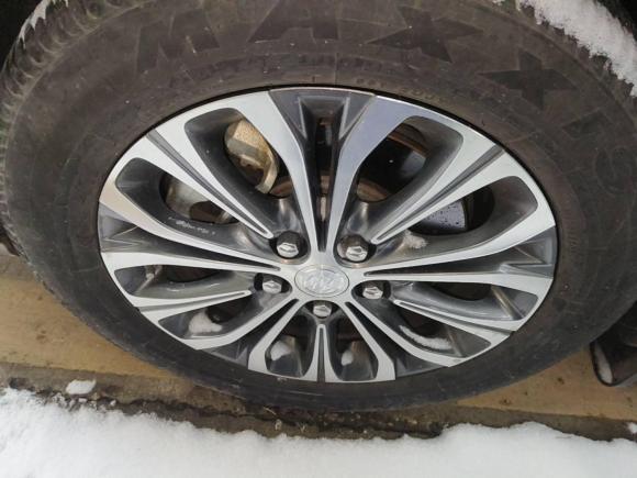 [武汉·鄂A] 二手别克别克GL82023款 陆上公务舱 尊贵型