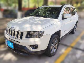 Jeep指南者2014款 改款 2.4L 四驱舒适版
