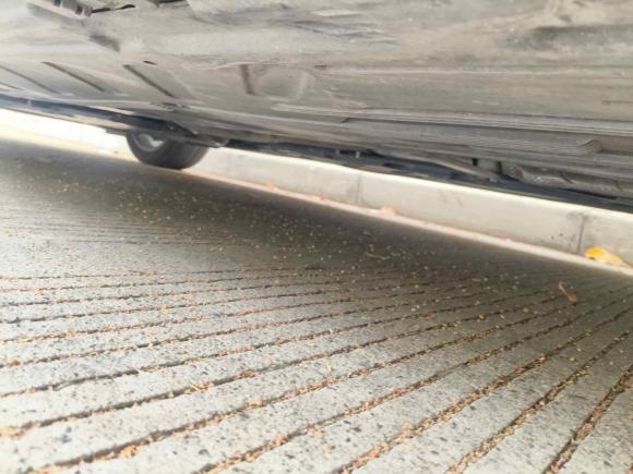 [上海·沪D] 二手奔驰奔驰E级2018款 改款 E 300 L 运动豪华型