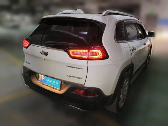 [南通·苏F] 二手Jeep自由光2016款 2.4L 优越版