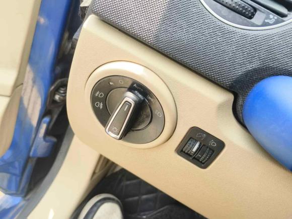 [常州·苏D] 二手大众甲壳虫2006款 2.0 豪华版