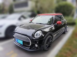 MINIMINI2019款 1.5T COOPER 艺术家