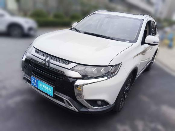 三菱歐藍(lán)德2020款 2.4L 四驅(qū)致享版 5座「合肥二手車(chē)」「天天拍車(chē)」
