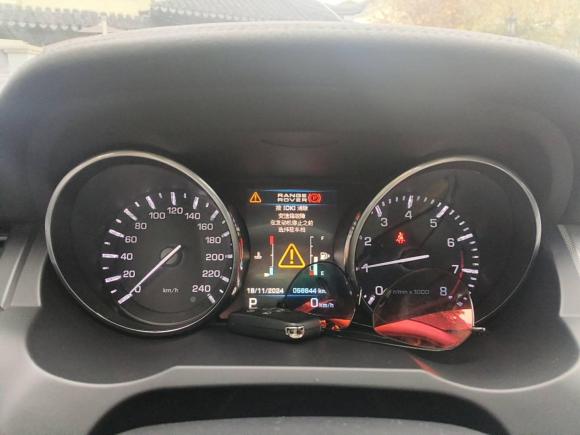 [苏州·苏E] 二手路虎揽胜极光2013款 2.0T 5门耀动版