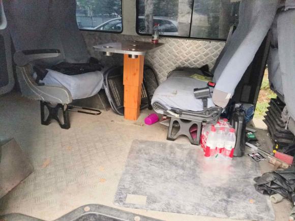 [上海·赣F] 二手依维柯依维柯得意2017款 2.5T A35客车5-7座47Z5