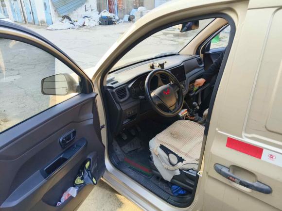 [上海·浙A] 二手五菱汽车五菱宏光V2021款 1.5L劲取版封窗车LAR