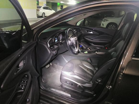 [上海·沪E] 二手别克昂科威Plus2017款 28T 四驱精英型