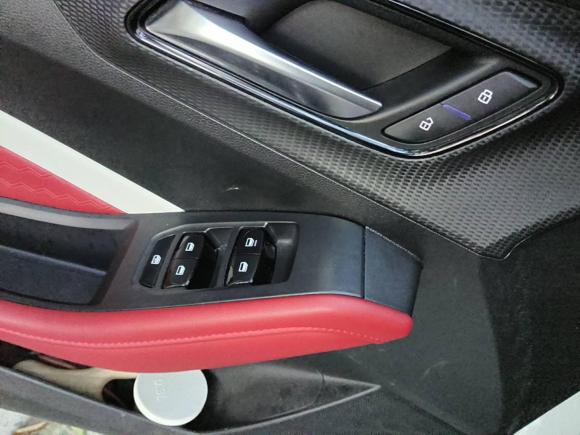 [嘉兴·浙F] 二手名爵MG52022款 180DVVT 手动青春豪华版