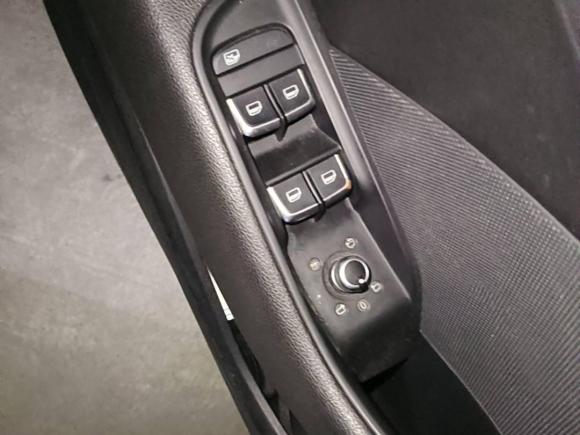 [常州·苏D] 二手奥迪奥迪A32016款 Limousine 35 TFSI 风尚型