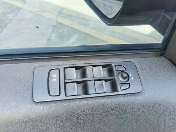 [深圳·粤L] 二手路虎发现神行2018款 240PS SE版