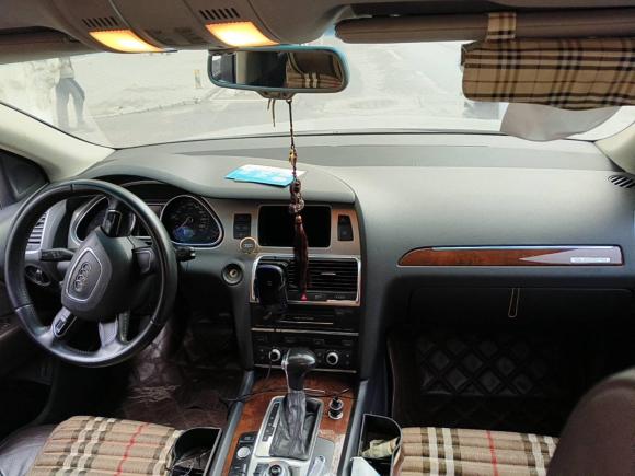 [武汉·鄂A] 二手奥迪奥迪Q72014款 35 TDI 运动型