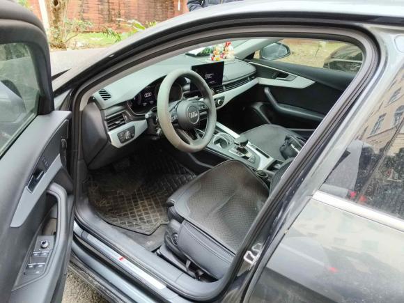 [上海·沪B] 二手奥迪奥迪A4L2022款 40 TFSI 时尚动感型